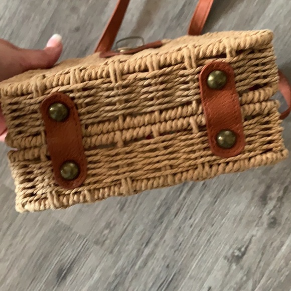 🥂☀️Must have summer crossbody!!! 📣🤩 - Picture 5 of 6